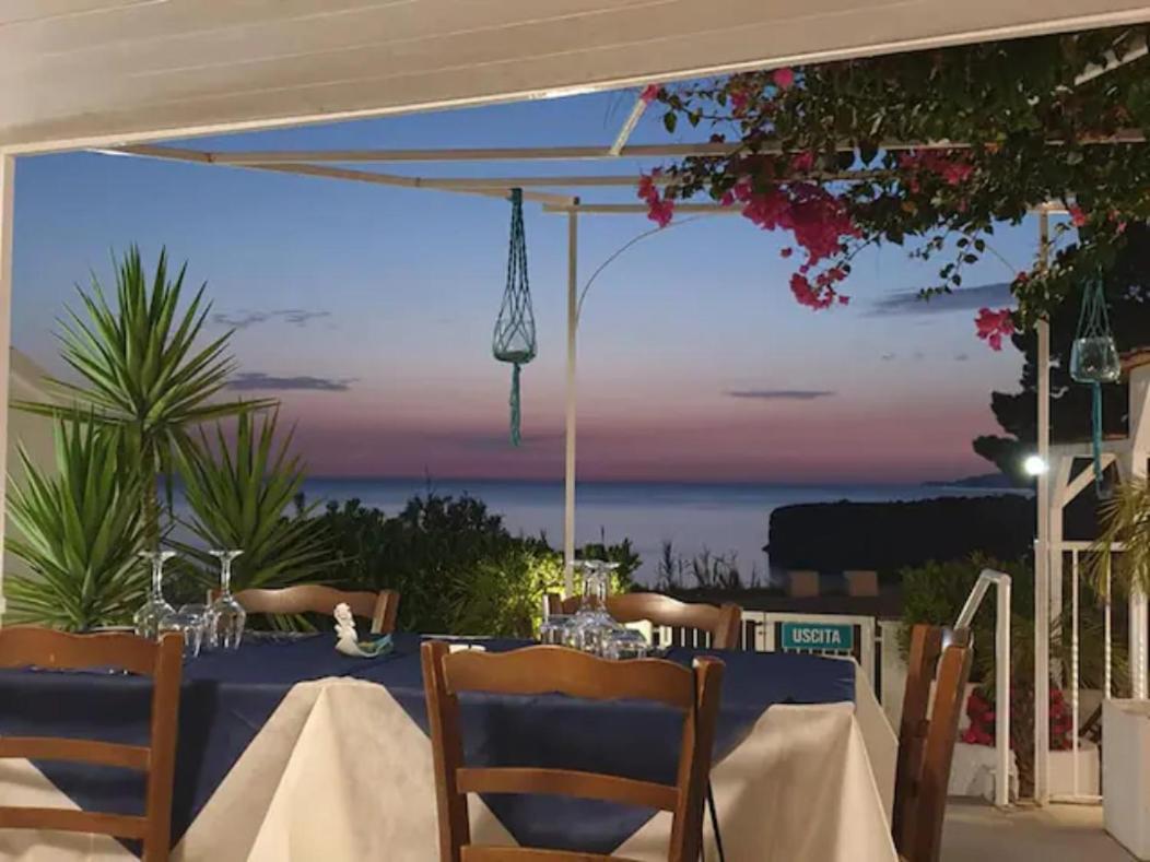 Miramare Bed&Food - Free Parking & Wifi Bed & Breakfast Сан Никола Арчела Екстериор снимка